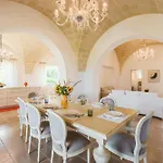 Villa Helloapulia Masseria Carretta - Infinity Pool & Sea View Escape, 2 Min From And The Coastline *